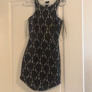 Black and white lace sleeveless dress